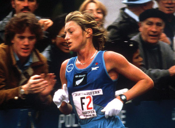 Allison Roe on her way to victory in the Boston Marathon, 1981