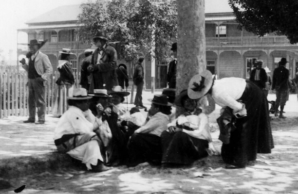 Māori men and women congregate at Rotorua on election day, c 1908.