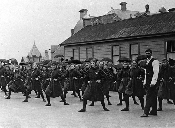A gymnastics class at Otago Girls’ High School in 1905.
