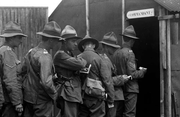 New Zealand soldiers drawing pay before going on leave