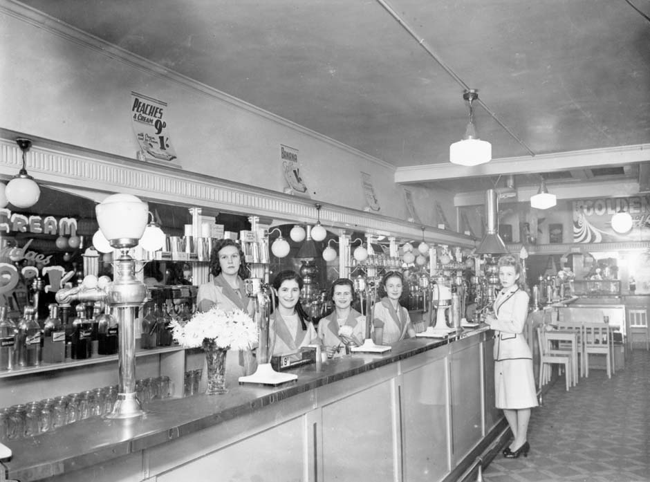 The Golden Gate Milk Bar Nzhistory New Zealand History Online 