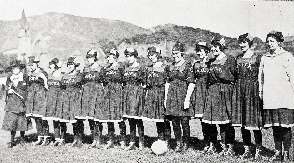 Aotea Soccer Team, Wellington, 1921