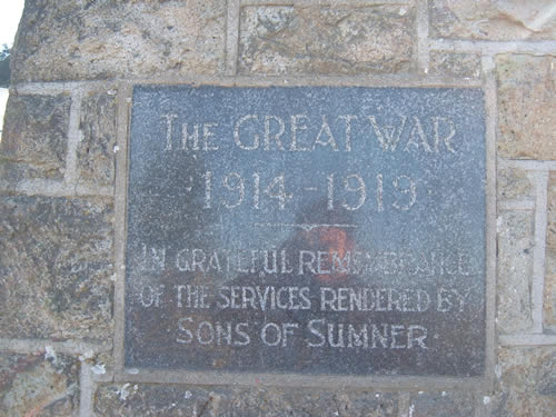 Sumner war memorial lamps plaque