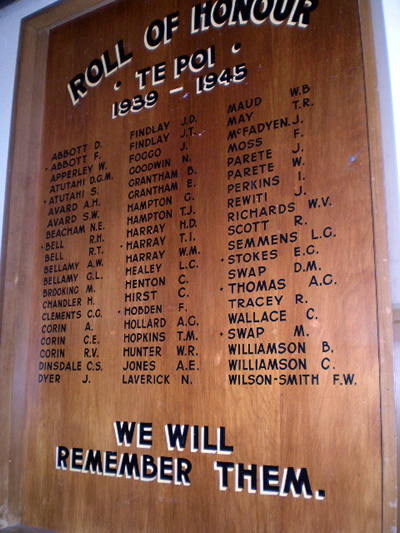 Te Poi memorial names