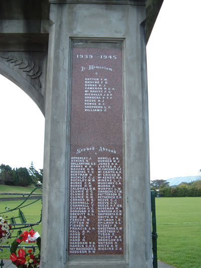 Paraparaumu memorial (detail)