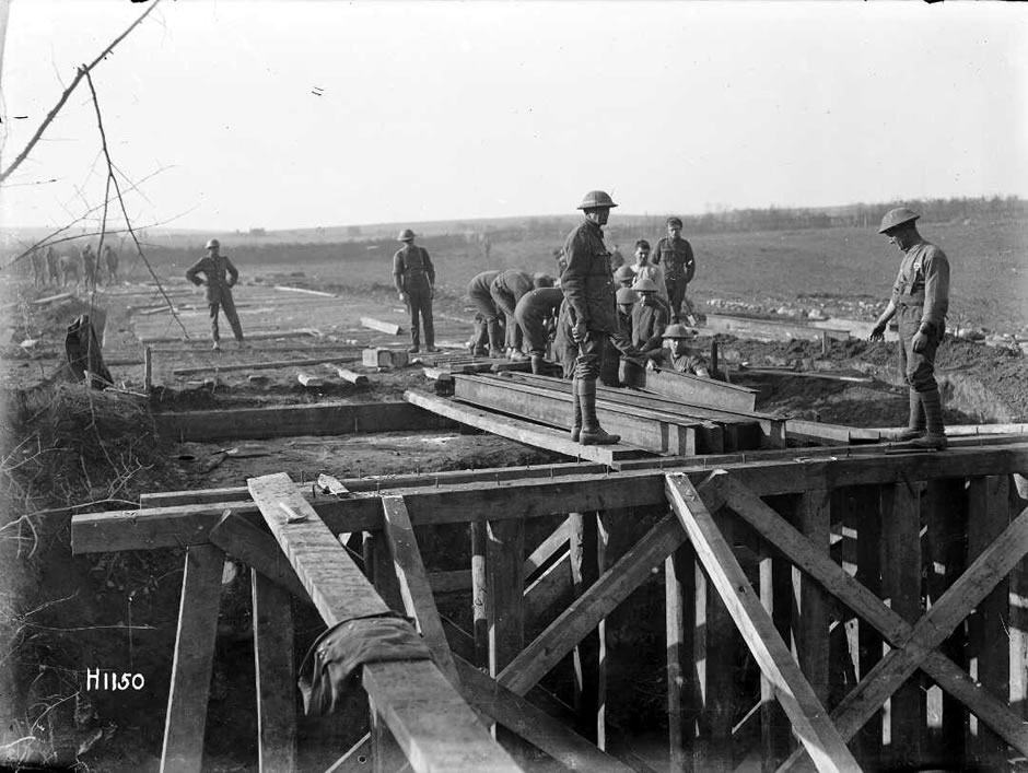 New Zealand Engineers building bridge, 1918