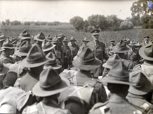 Godley addressing NZEF troops in France
