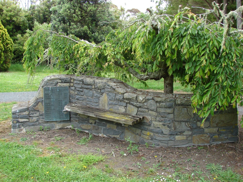 Miranda cemetery war memorial