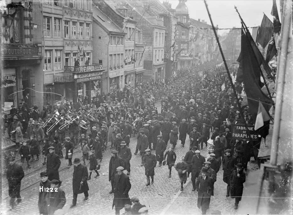 New Zealand troops marching after the armistice