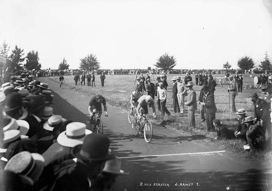 Dick Arnst in a cycle race