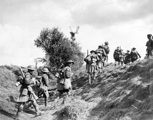 Canadian soldiers move toward the front