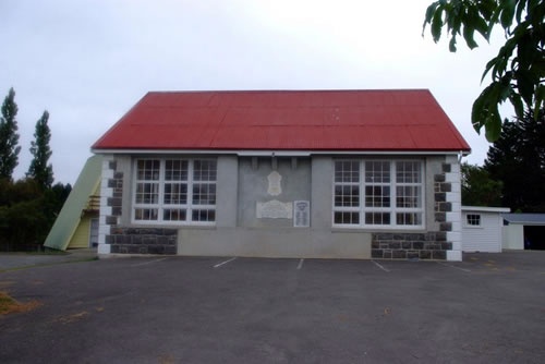 Gleniti war memorial hall
