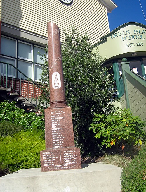 Green Island School war memorial
