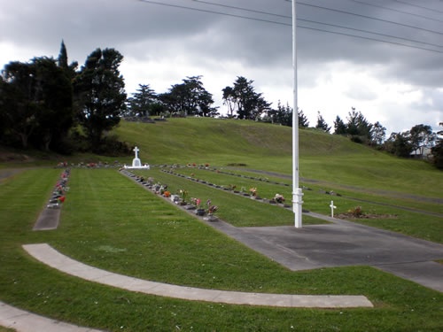 Helensville cemetery war memorial