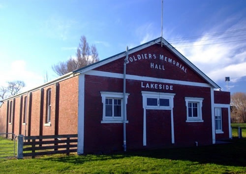 Lakeside memorial hall