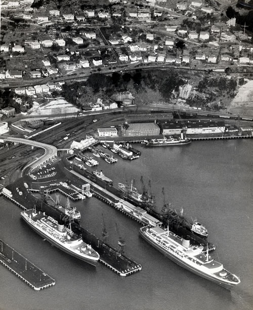 The <em>Wahine</em> and <em>Maori</em> at Lyttelton wharf