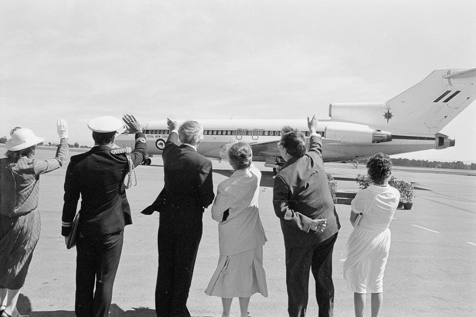 Farewelling the Queen, 1986