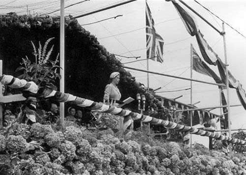The Queen in Greymouth, 1954