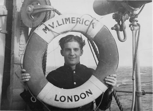 Allan Wyllie, Merchant Navy seafarer
