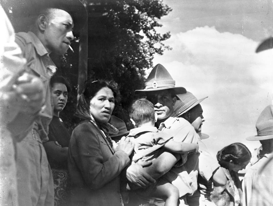 Departure of Maori soldiers, 1944