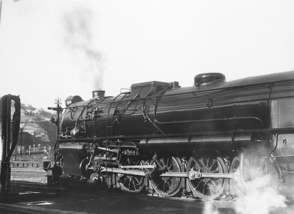 K-class locomotive