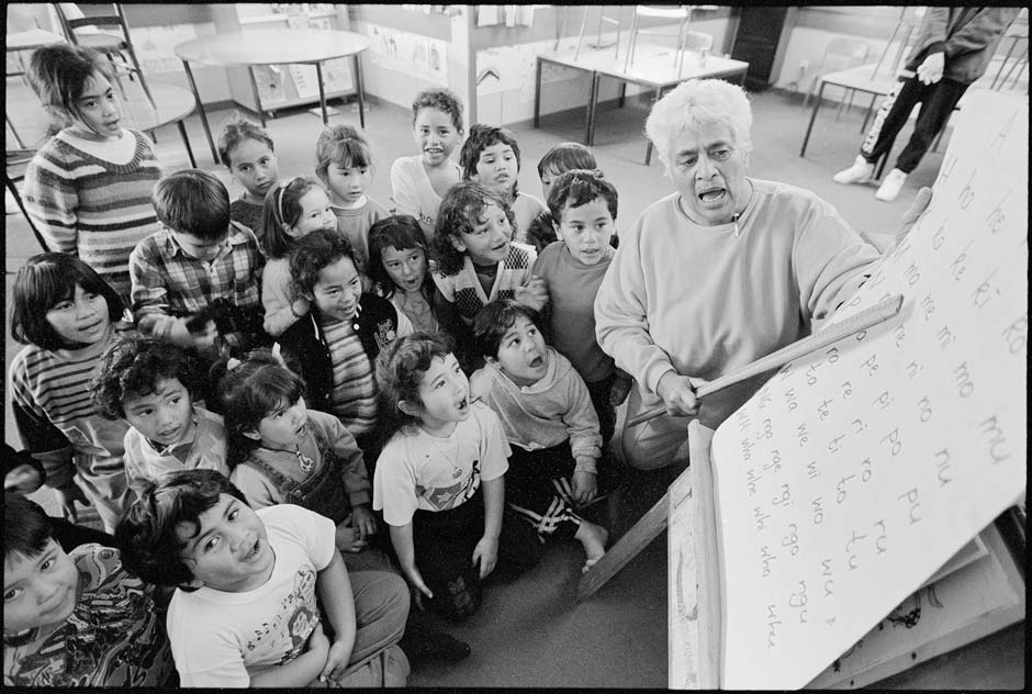 Māori language school class, 1991
