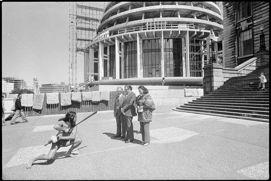 Maori challenge at Parliament, 1975