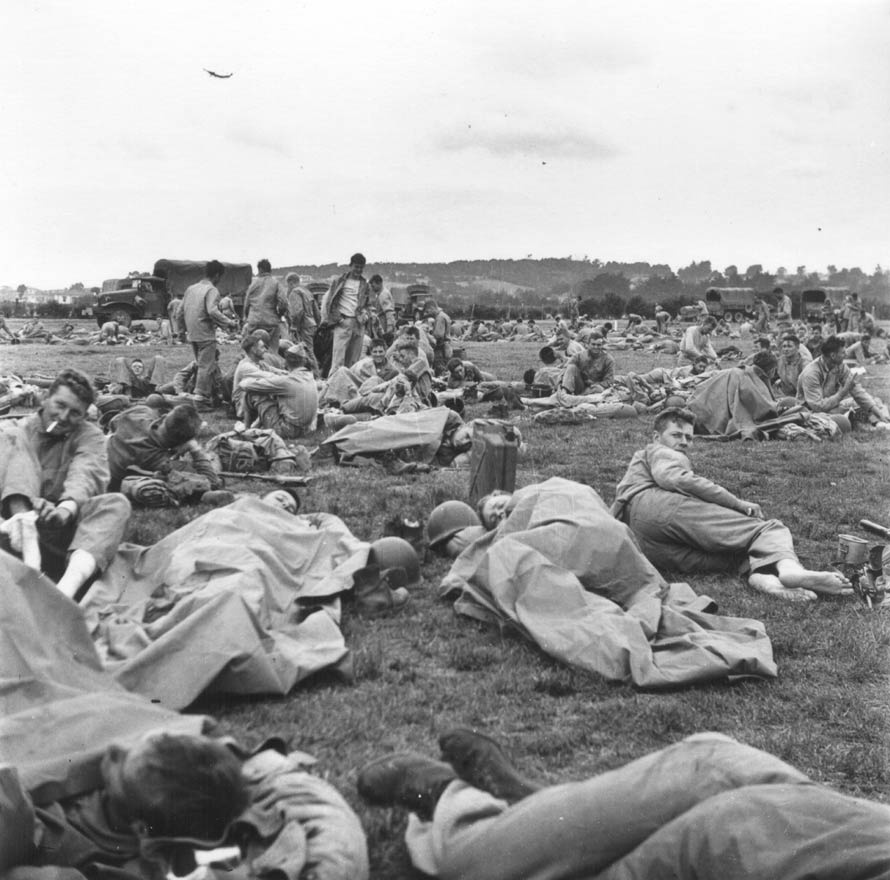 Exhausted US troops at Pukekohe