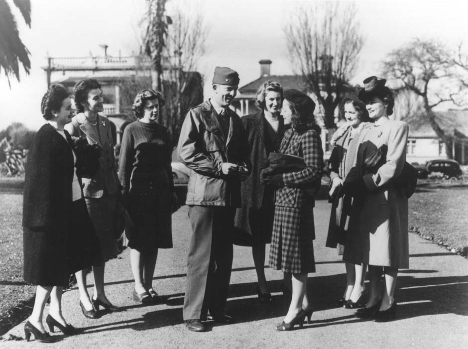 War brides leaving for the US