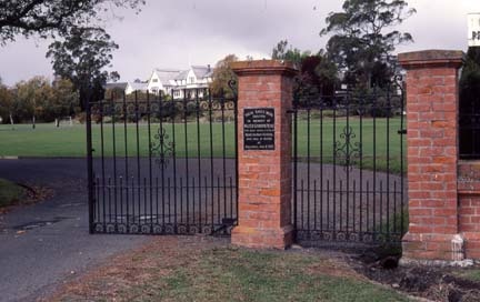 Hereworth School war memorial 