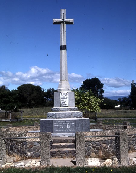 Maraekakaho war memorial 