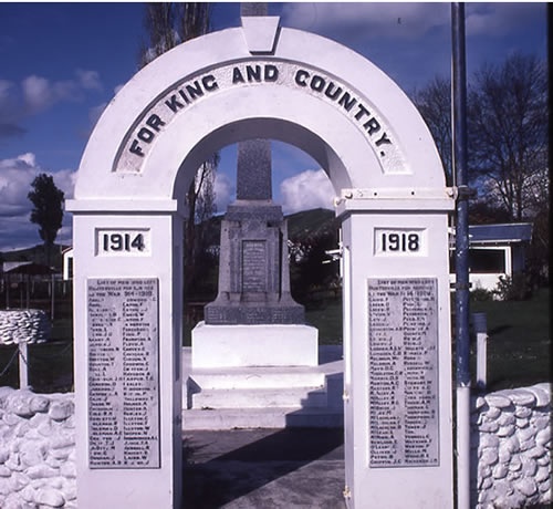Hunterville war memorial 