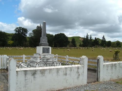 Rangiwahia war memorial 