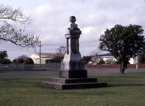 Rongotea war memorial 