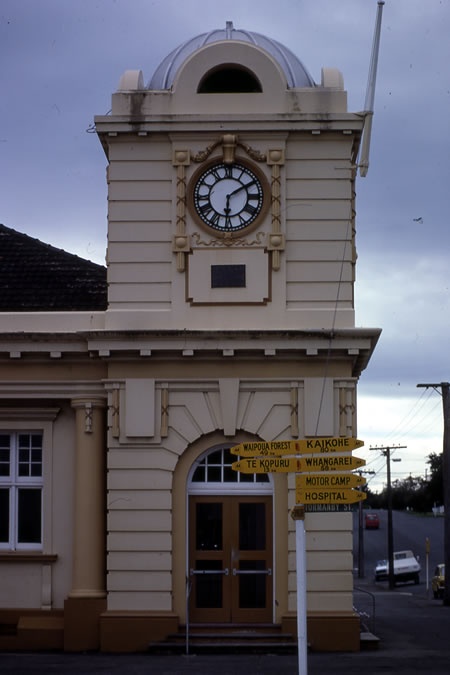Dargaville memorial town clock