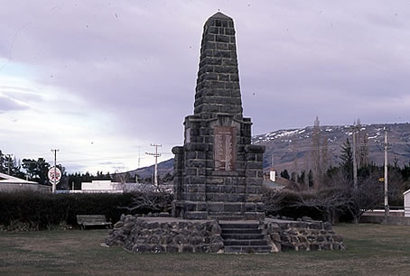 Middlemarch war memorial
