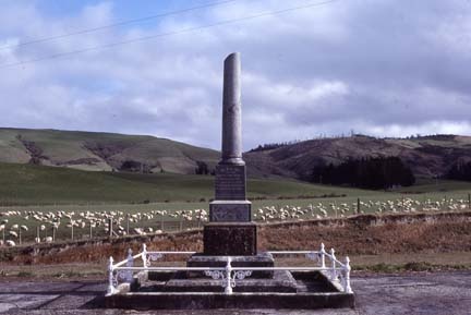 Glenomaru war memorial 