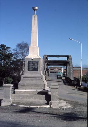 Mataura war memorial 