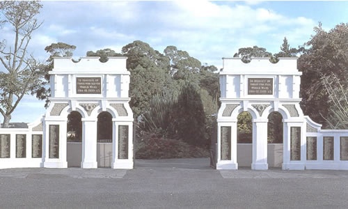 Eltham First World War memorial gates 