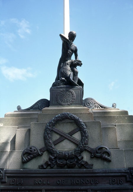 Eastbourne war memorial 