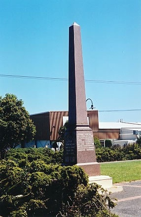Manaia First World War memorial obelisk