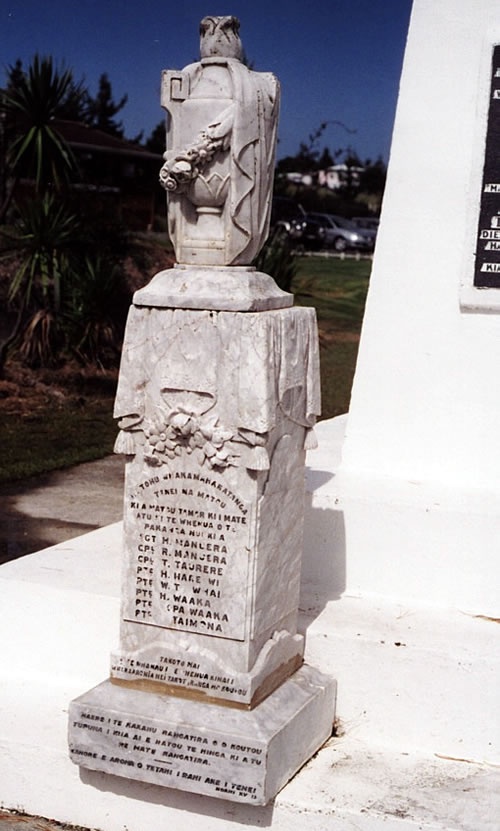Te Kao war memorial