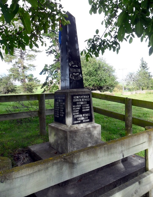 Te Ngāwai war memorial