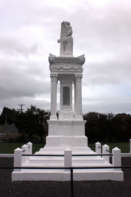 Thornbury war memorial