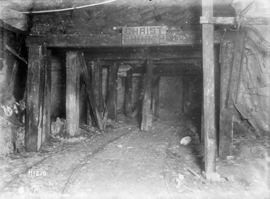 Christchurch cavern, Arras, 1917