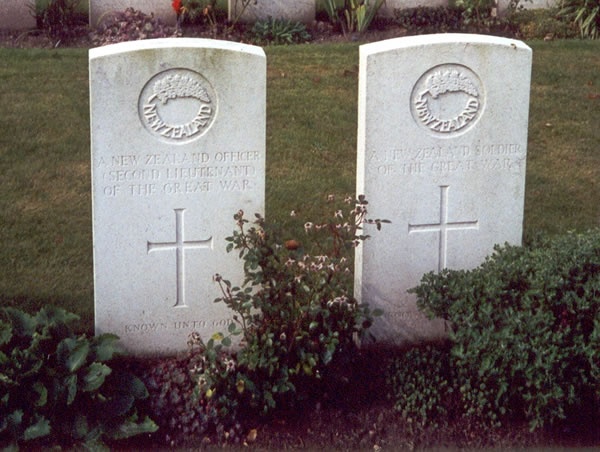 New Zealand war graves