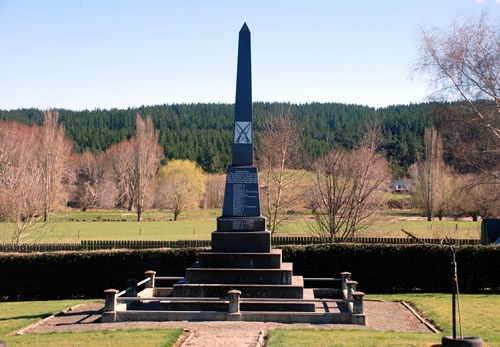 Waikaia war memorial