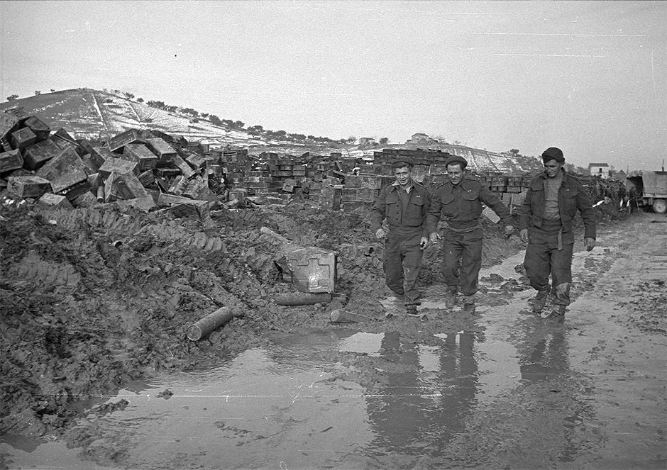 Mud and snow on Italian front