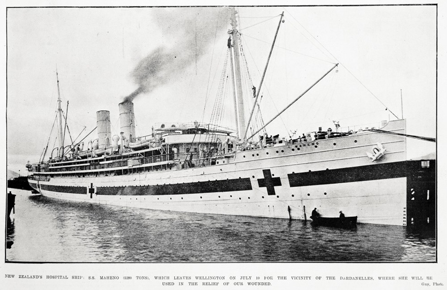 <em>Maheno</em> leaves Wellington, 1915