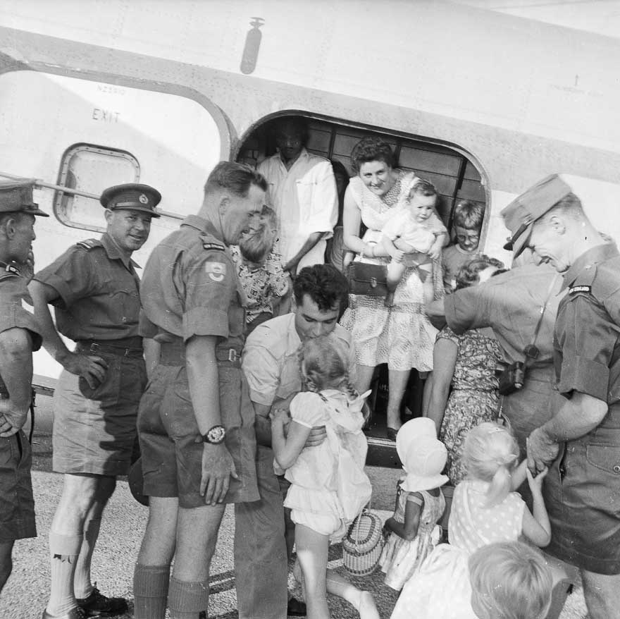 Families of NZ soldiers arriving in Malaya